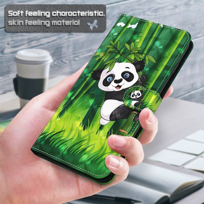 Kožené Puzdro iPhone 15 Plus 3d Bambusová Panda S Remienkom